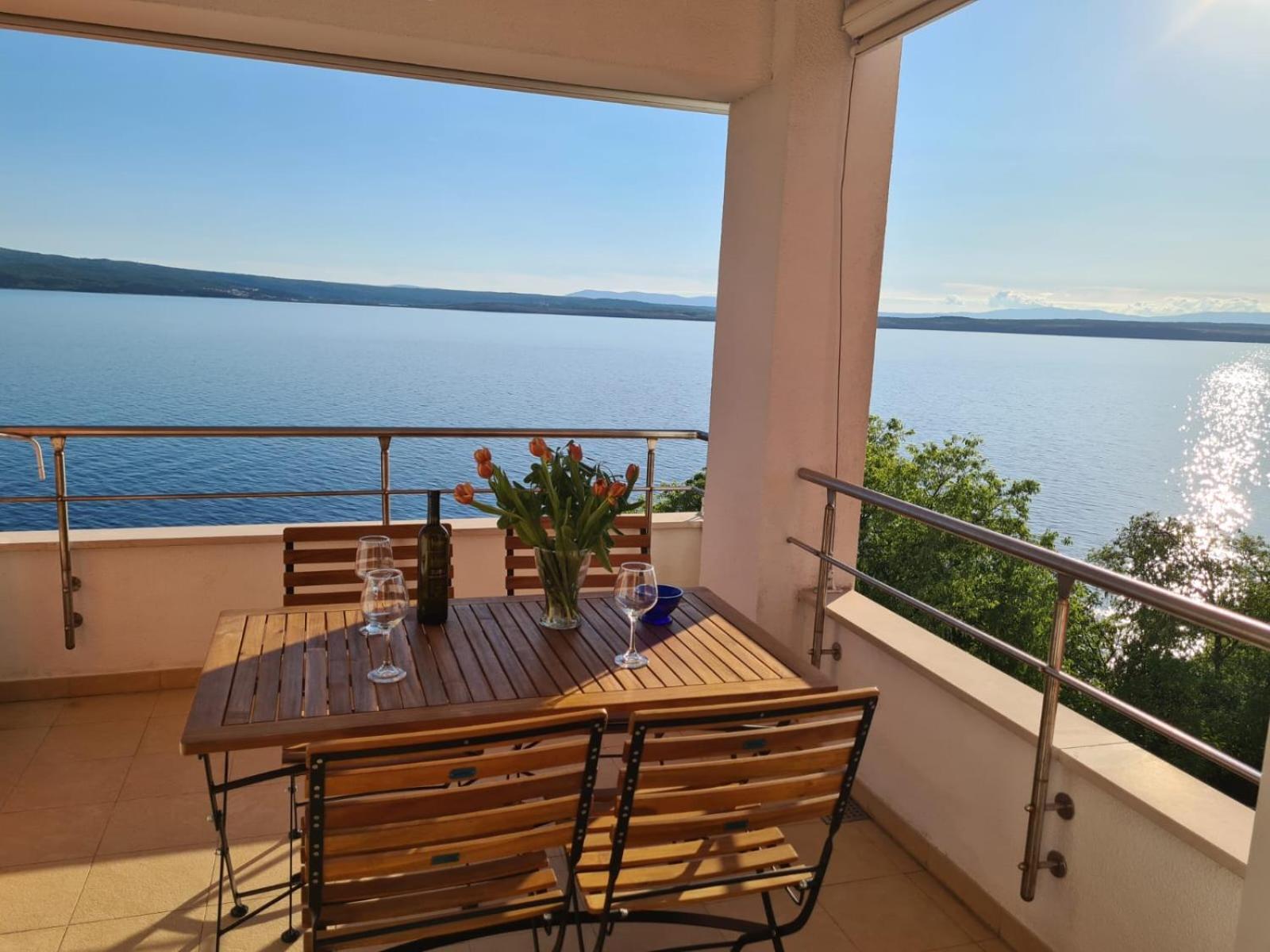 Apartment Golden View Dramalj Zewnętrze zdjęcie
